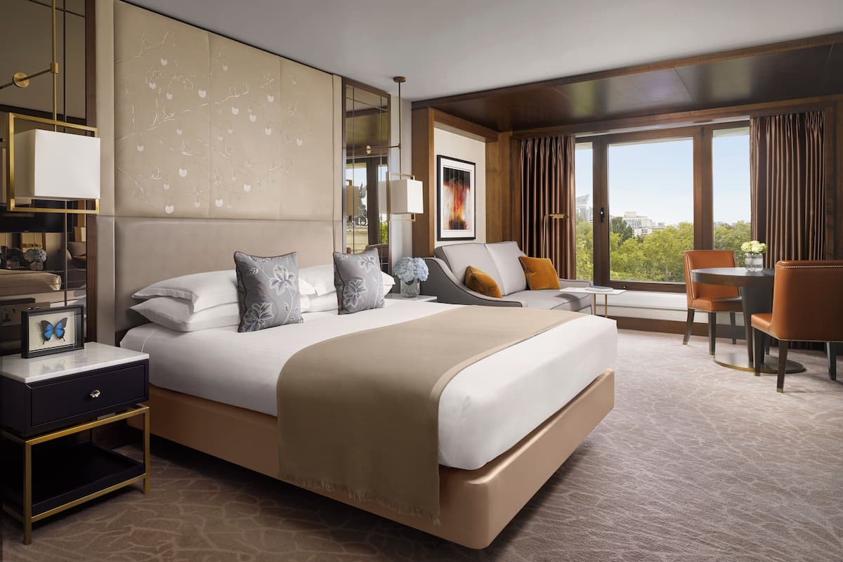 Junior Suite, 1 King Bed (Mayfair Floor) | In-room safe, desk, laptop workspace, blackout drapes
