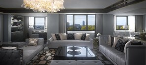 In-room safe, desk, laptop workspace, blackout curtains - InterContinental London Park Lane by IHG (London)