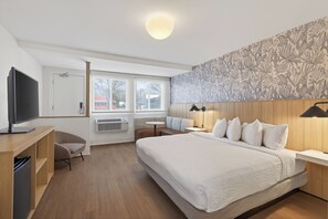 Superior Room, Multiple Beds | Desk, iron/ironing board, bed sheets, wheelchair access