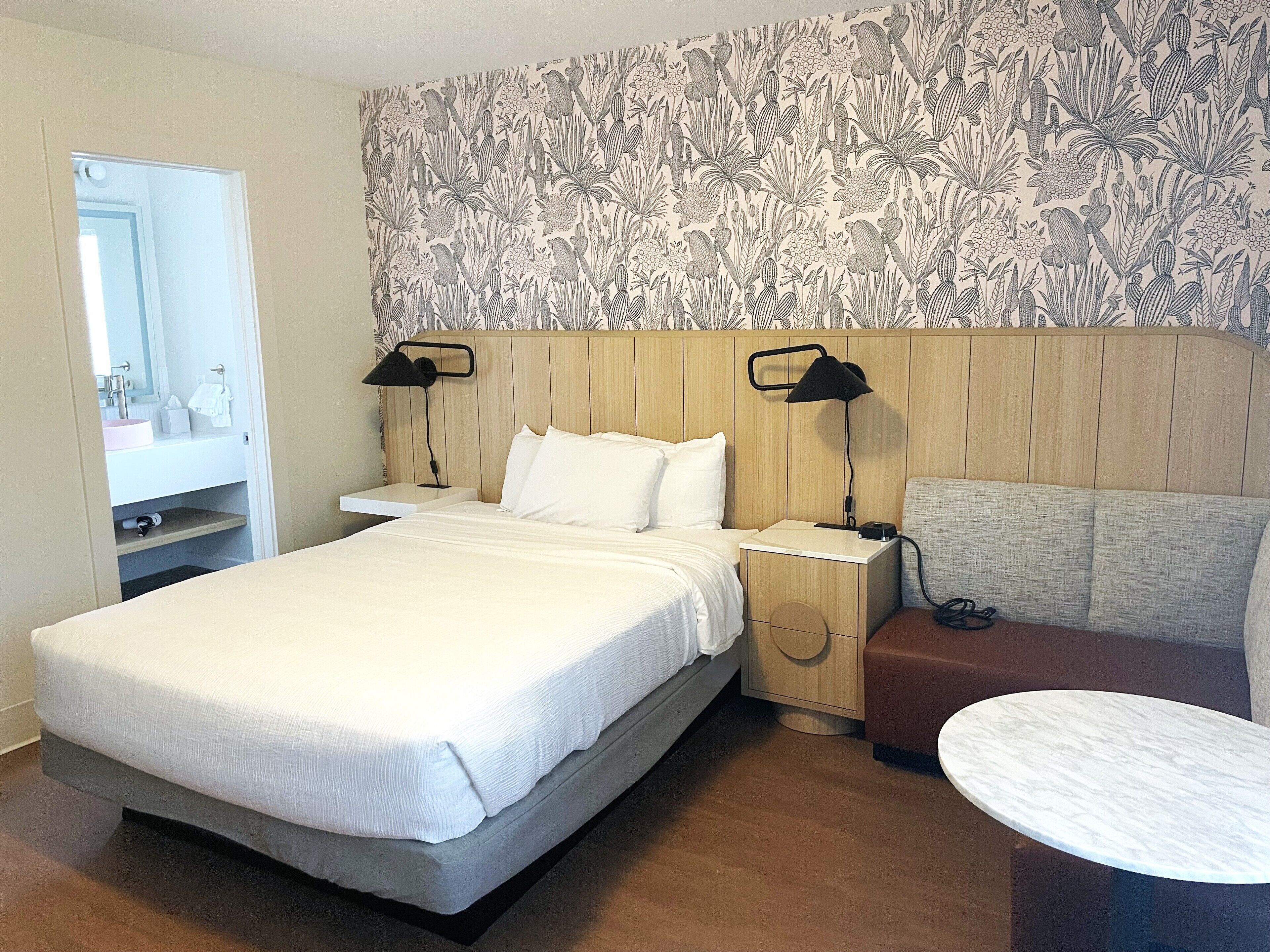 Superior Room, 1 Queen Bed