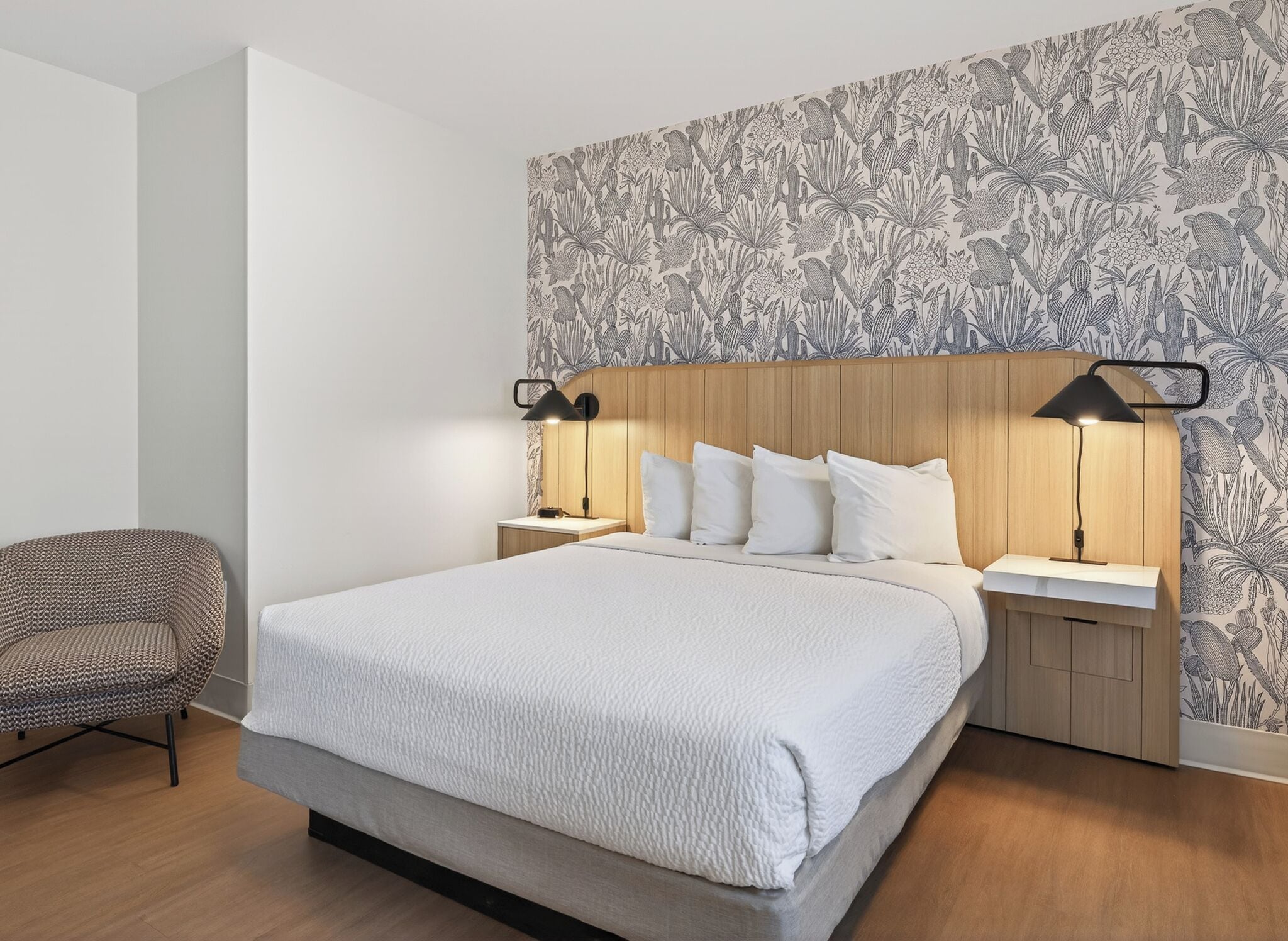 高级房, 多张床 | 办公桌、熨斗/熨衣板、床单、轮椅无障碍