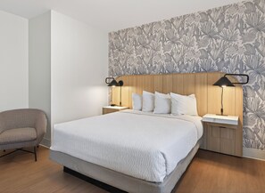 Rom – superior, flere senger | Skrivebord, strykejern/-brett, sengetøy og rullestolvennlig