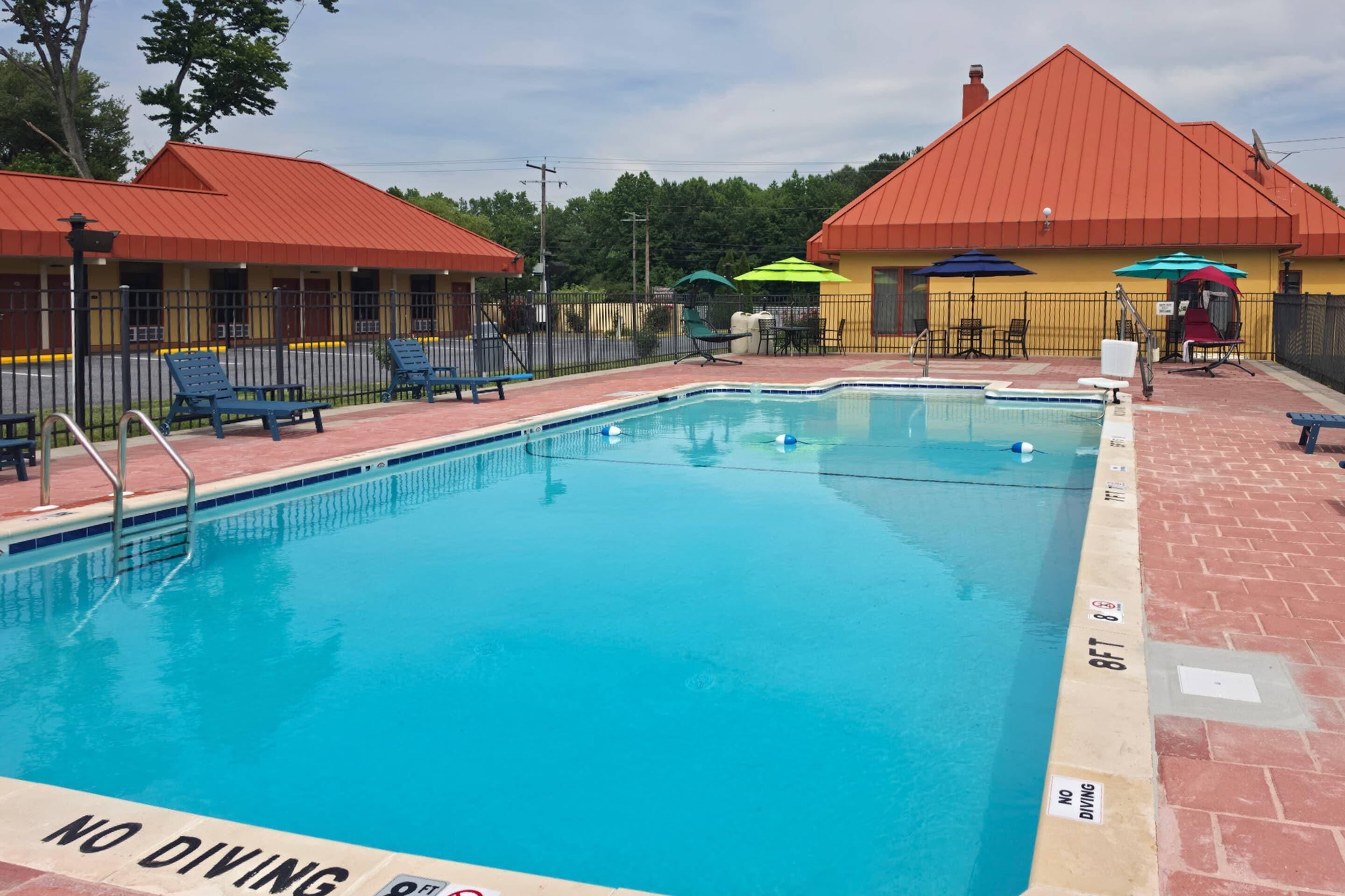 Piscine extérieure (ouverte en saison)