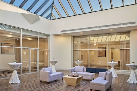 Tagungsbereich. Delta Hotels by Marriott Chicago Willowbrook