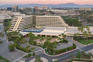 Beach - Renaissance Newport Beach Hotel (Newport Beach)