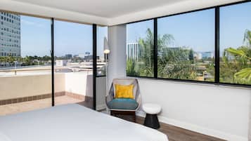 1 bedroom, Egyptian cotton sheets, premium bedding, pillow-top beds