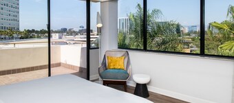 Renaissance Newport Beach Hotel