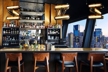 2 bars/lounges, rooftop bar at Sheraton Grand Nashville Downtown