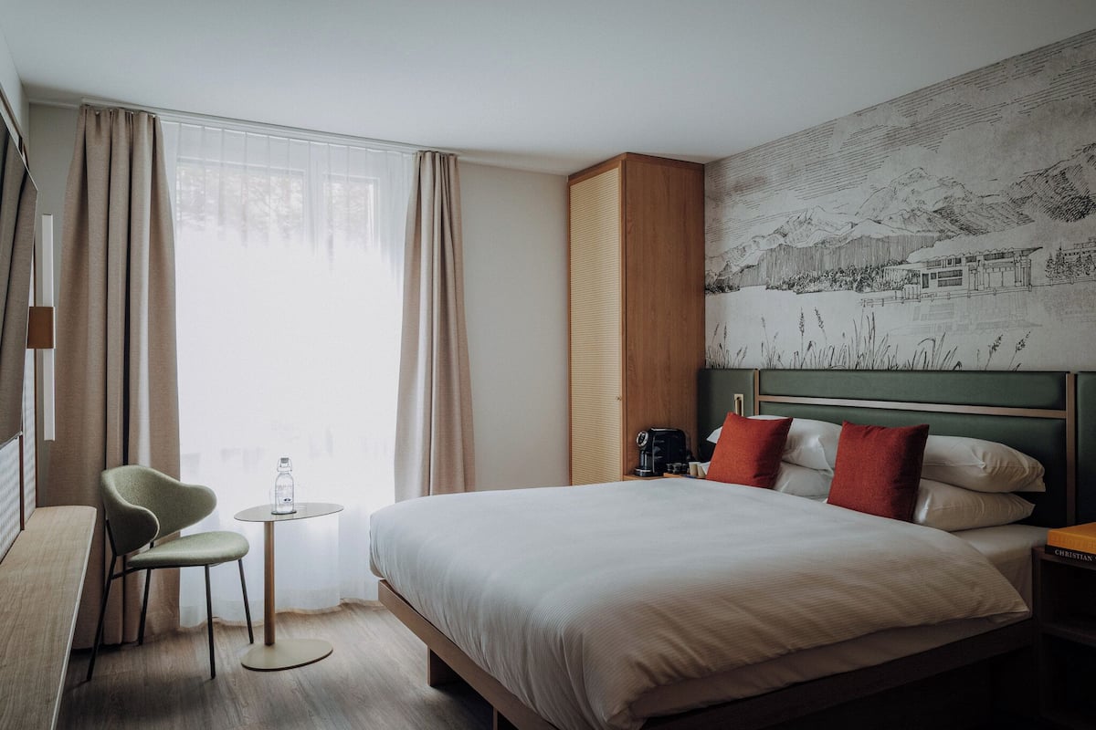 Standard Double Room | Premium bedding, in-room safe, blackout drapes, soundproofing