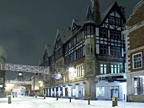 Façade de l’hébergement  – soirée/nuit