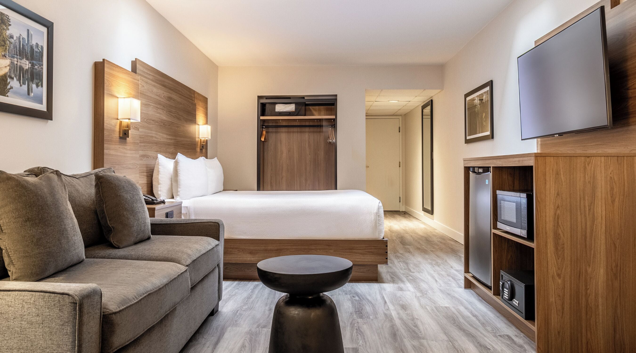 One Queen Bed Interior