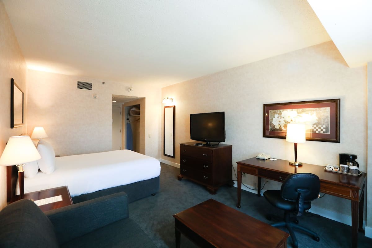 Surmatelas, coffres-forts dans les chambres, bureau