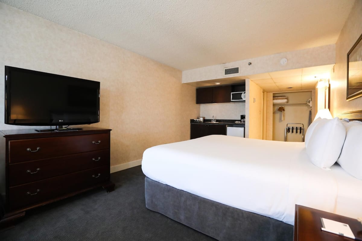 Surmatelas, coffres-forts dans les chambres, bureau