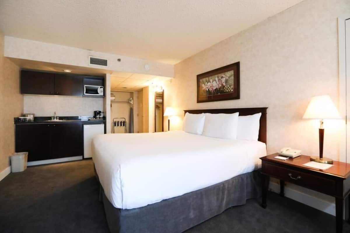 Pillow-top beds, in-room safe, desk, laptop workspace