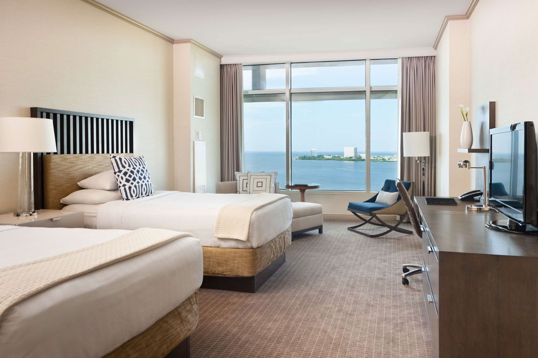 Premium bedding, in-room safe, desk, blackout drapes