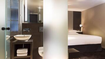 Habitación ejecutiva, 1 cama Queen size, para no fumadores | Caja de seguridad en la habitación, muebles diferentes y escritorio