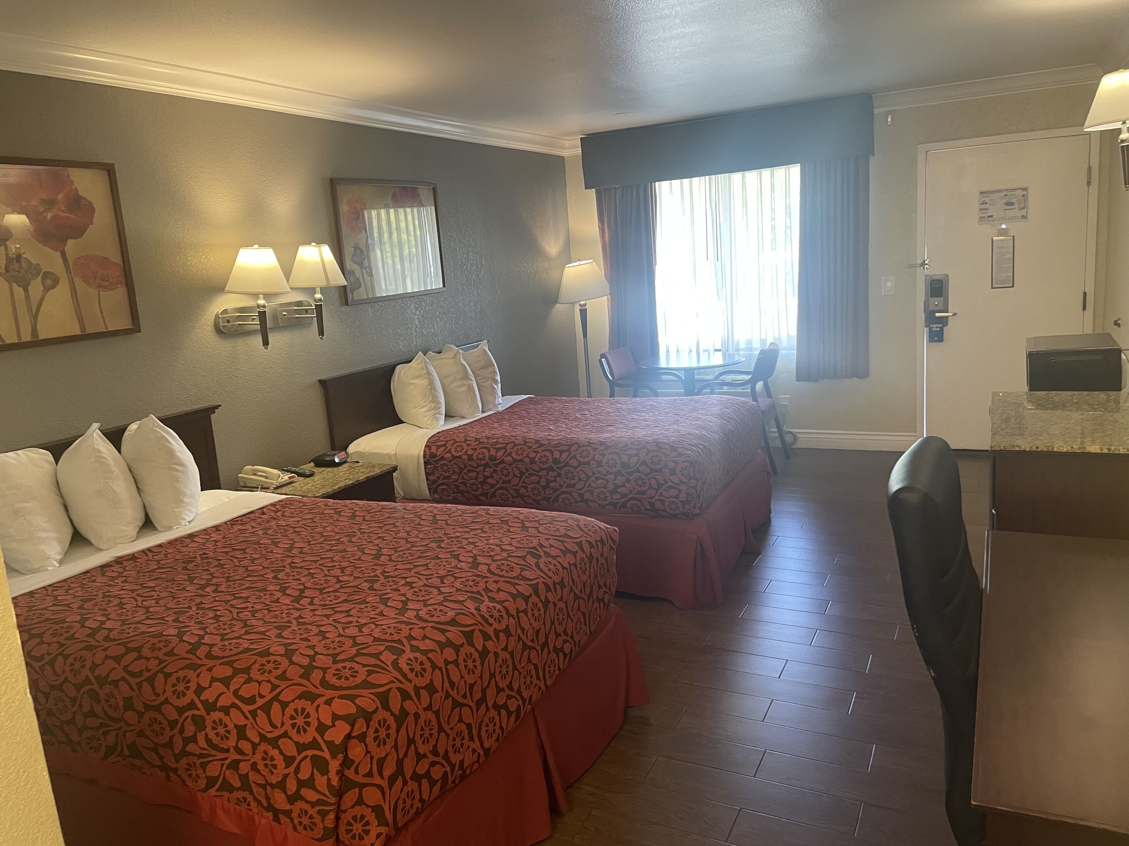 Foto - Hospitality Inn