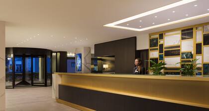 Crowne Plaza Zürich, an IHG Hotel