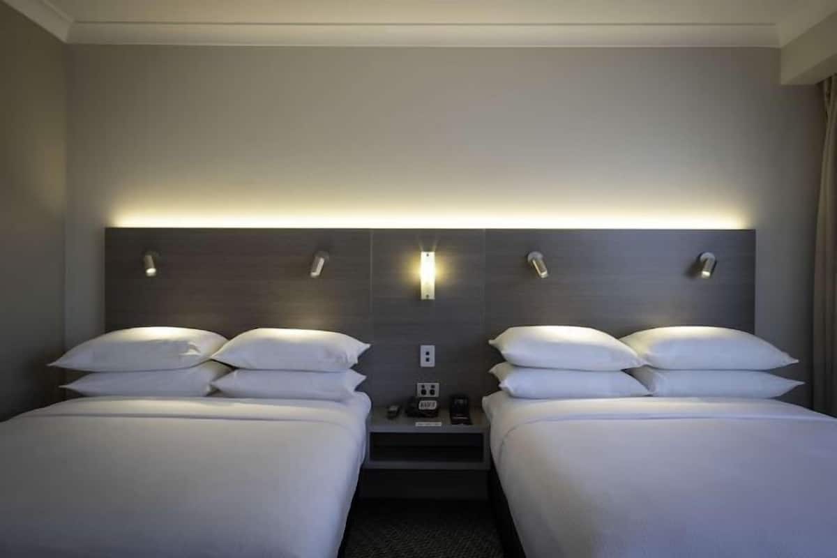 Hypo-allergenic bedding, in-room safe, desk, laptop workspace