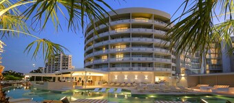 DoubleTree by Hilton Hotel Cairns