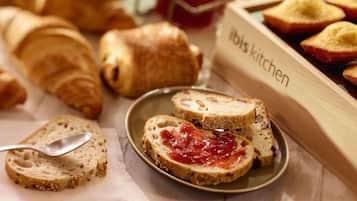 Daily buffet breakfast (EUR 12.9 per person)
