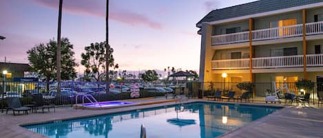 Outdoor pool, sun loungers