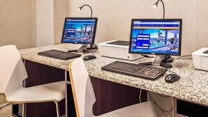 Business center - Hotel Pentagon (Arlington)