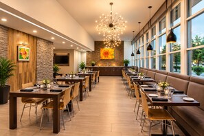 Daily local cuisine breakfast for a fee - Pacific Stay Hotel (West Covina)