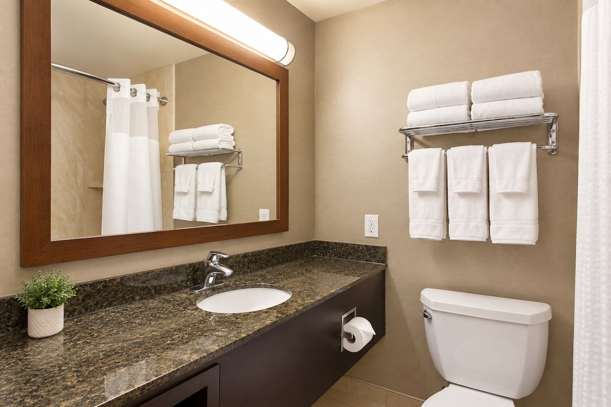 Free toiletries, hair dryer, towels, soap