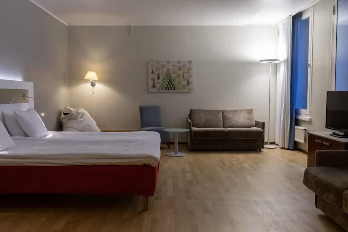 In-room safe, desk, blackout curtains, free cots/infant beds