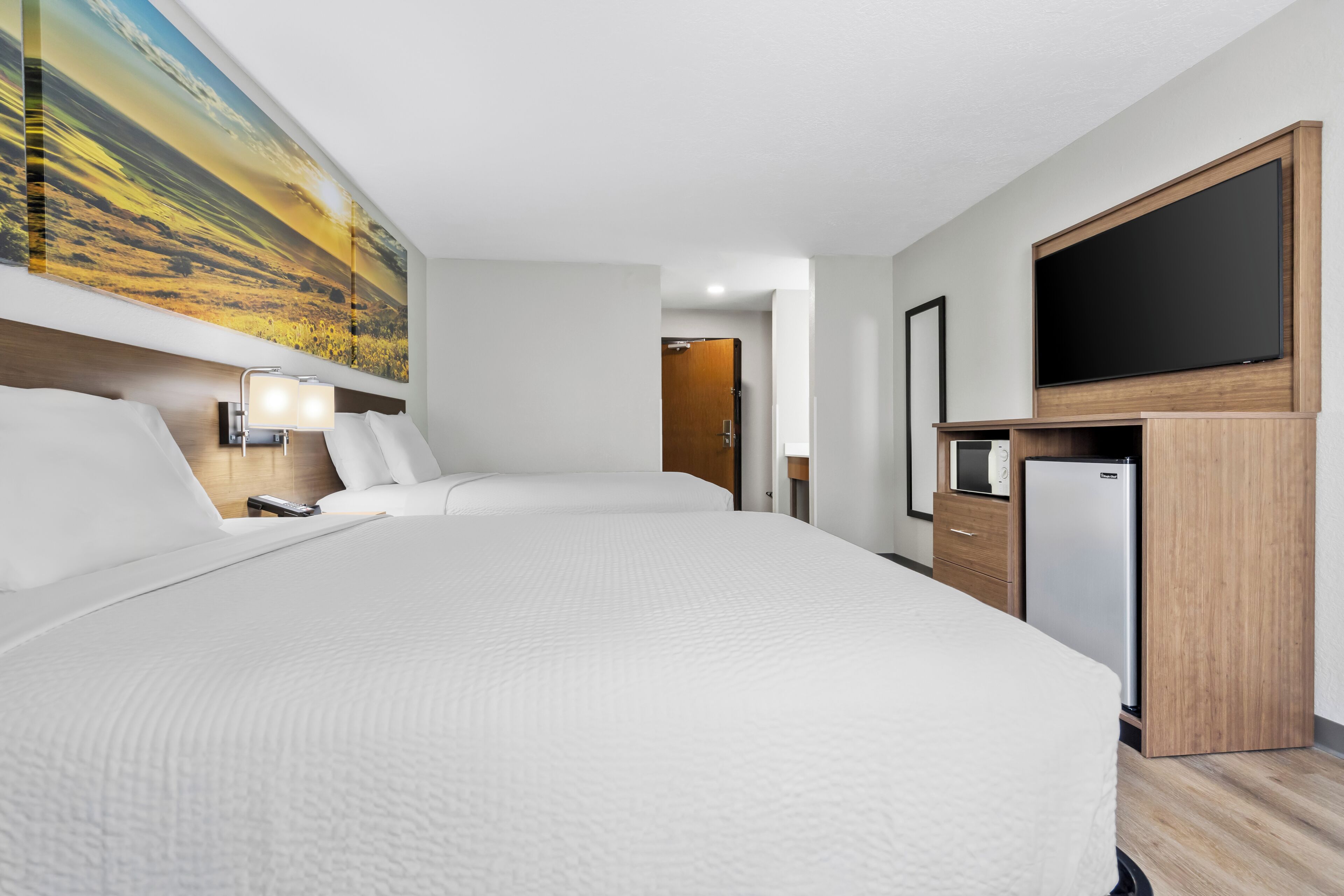 Chambre Standard, 2 grands lits, non-fumeur | Bureau, espace de travail pour ordinateurs portables