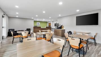 Desayuno continental incluido todos los días