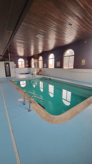 Piscine intérieure