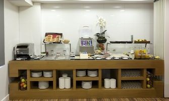 Colazione a buffet a pagamento, servita tutte le mattine