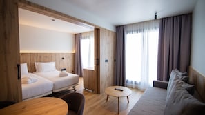Quarto premium (Cielo Madrid) | Roupas de cama de algodão egípcio, edredons de pluma