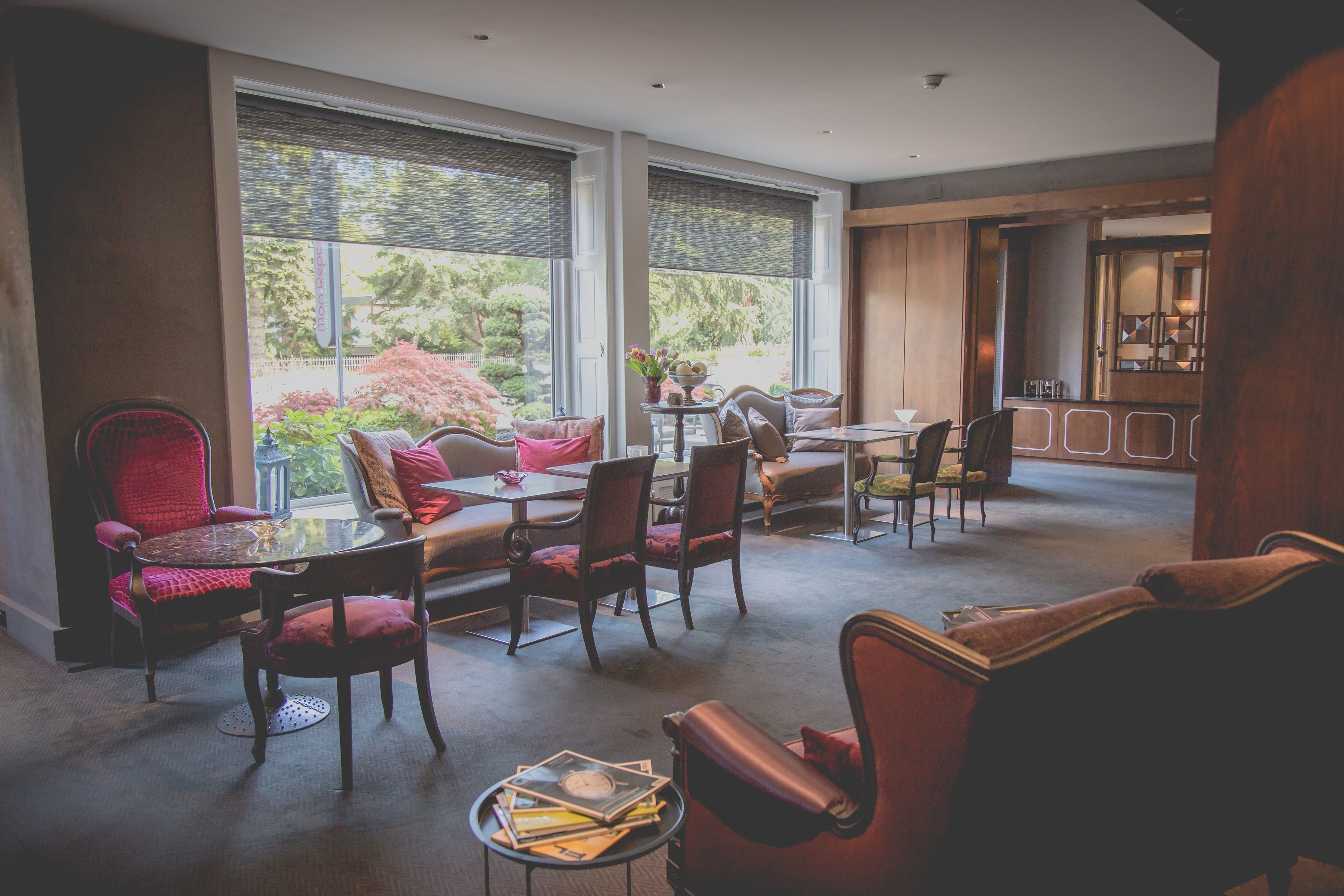 breakfast and dinner served