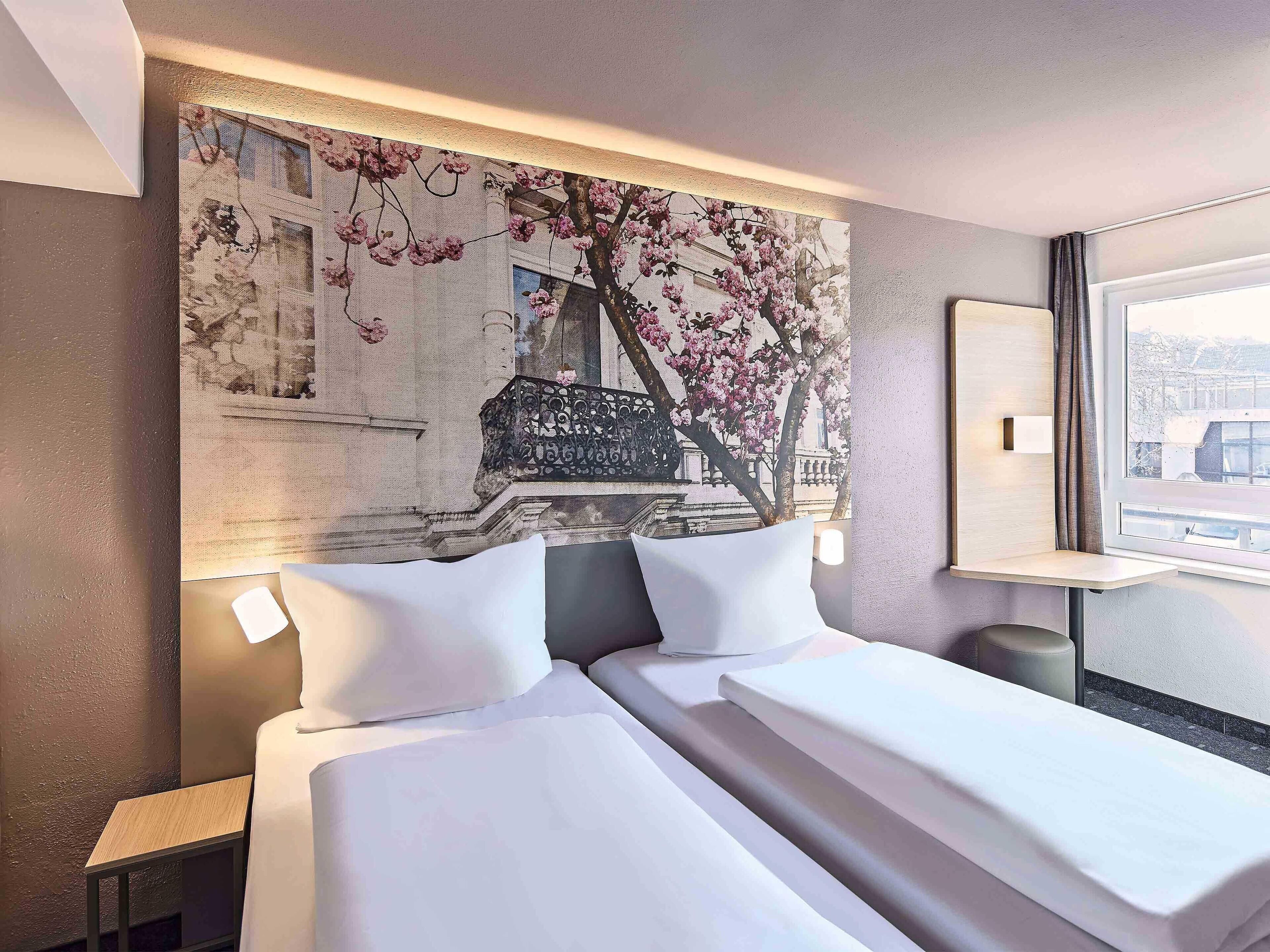 Twin Room | Desk, blackout curtains, soundproofing, free WiFi