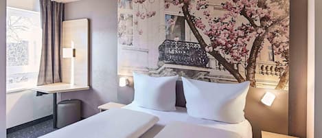 Desk, blackout curtains, soundproofing, free WiFi