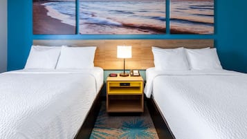 Room, 2 Queen Beds, Non Smoking (mini-fridge, AC, bathtub/shower)