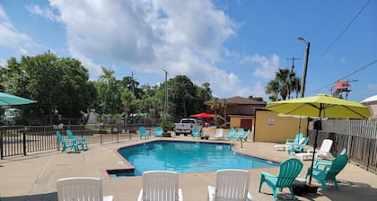 Twin Star Lodge