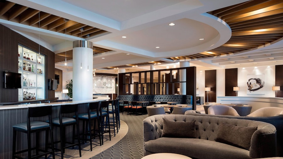 Sheraton Cavalier Calgary Hotel