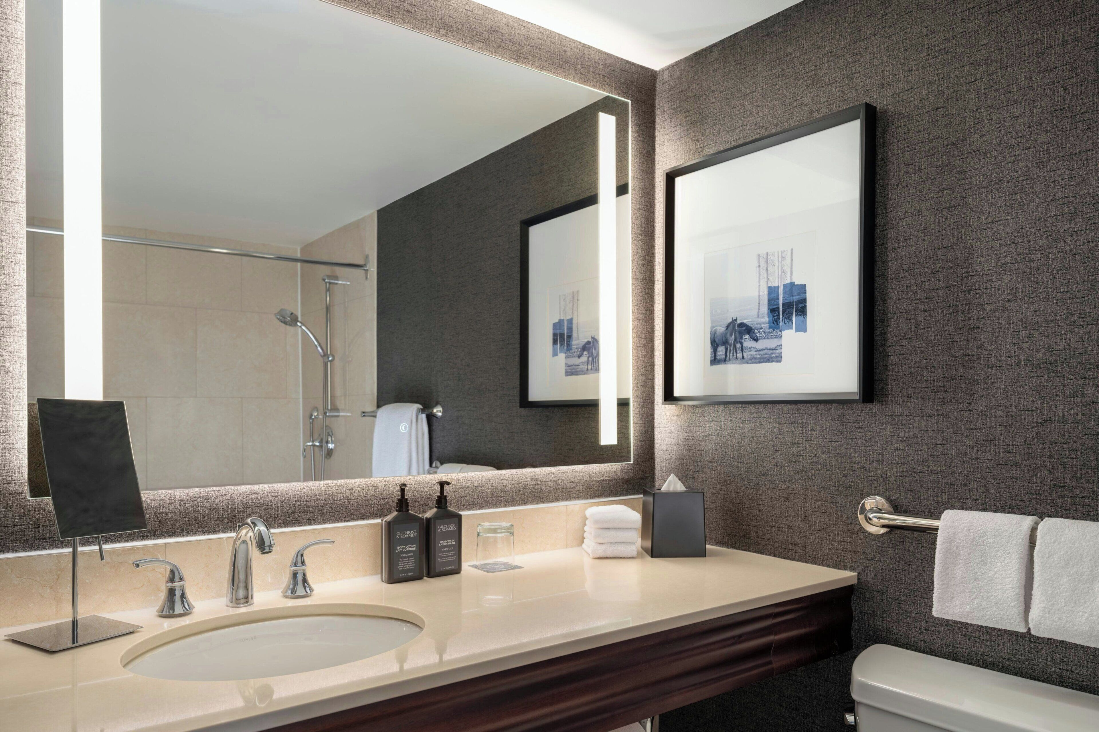 room, 1 queen bed (guest) | bathroom | free toiletries, hair dryer, towels, soap