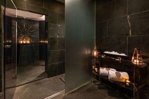 Couples treatment room(s), sauna, steam room, body treatments - The May Fair, A Radisson Collection Hotel, Mayfair London (London)