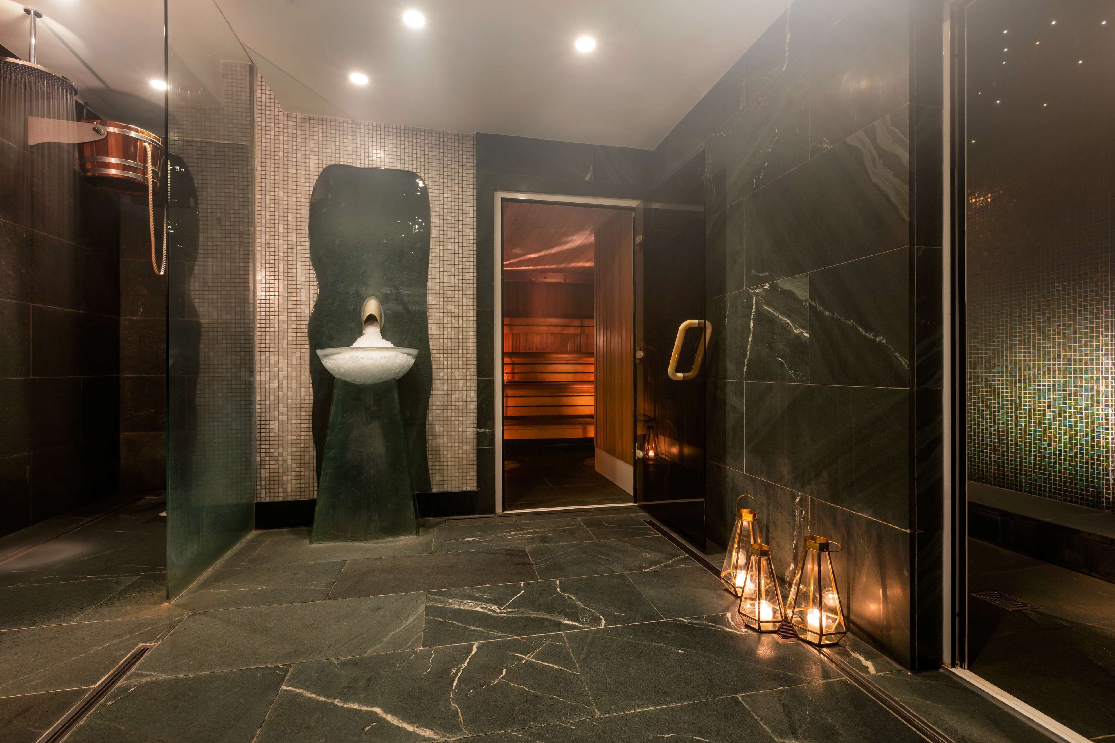 Salas de tratamientos para parejas, sauna, baño turco 