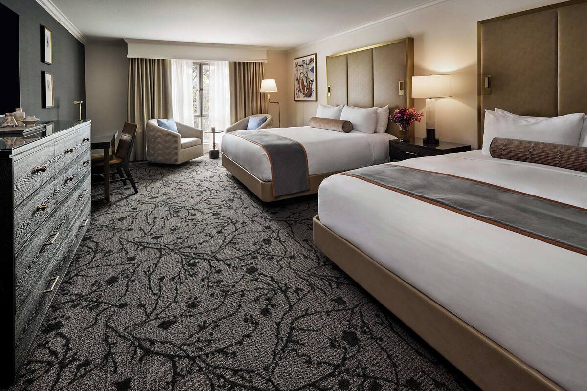 Ropa de cama de alta calidad y minibar 