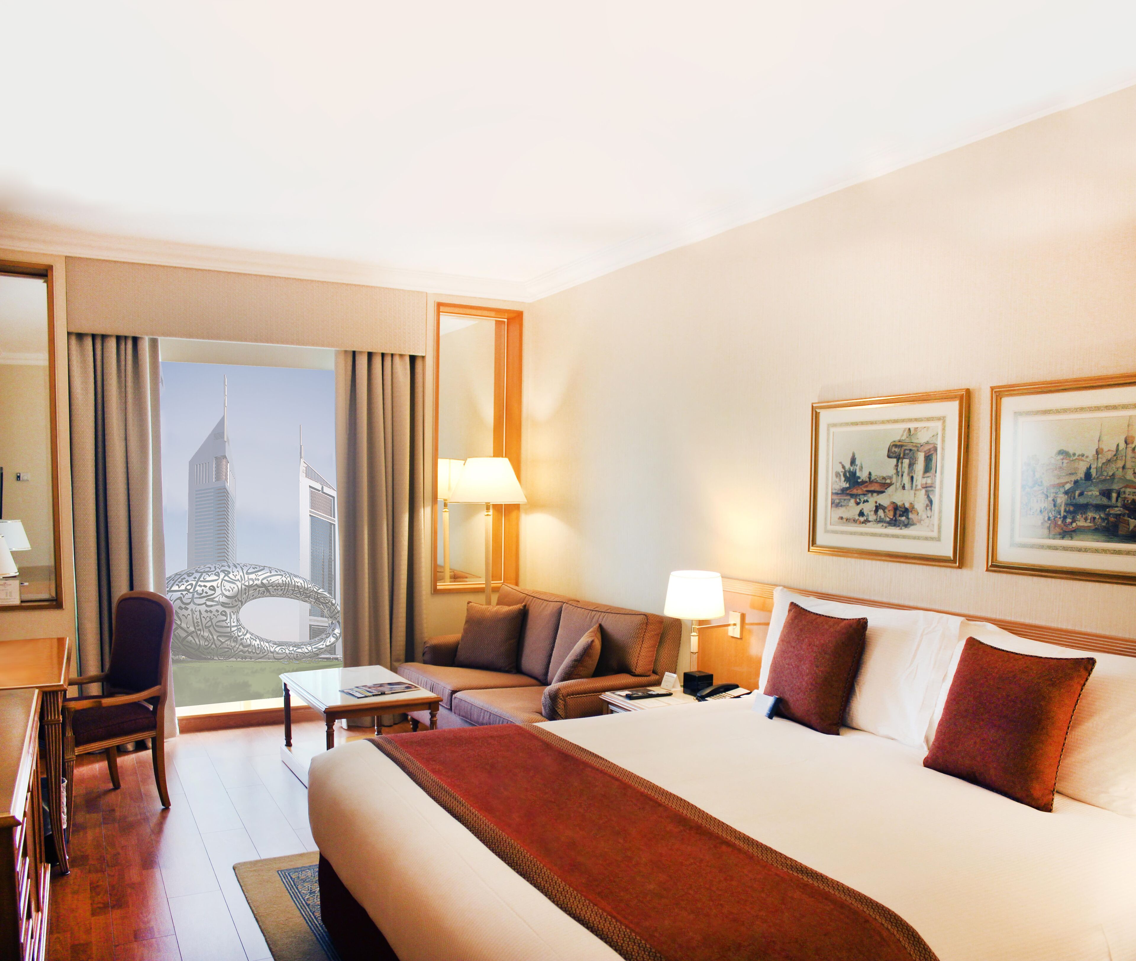 Minibar, in-room safe, individually decorated, individually furnished