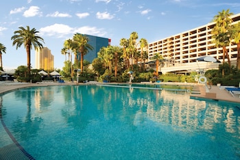Seasonal outdoor pool, open 10:00 AM to 5:00 PM, sun loungers at Horseshoe Las Vegas