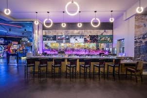 2 bars/lounges, poolside bar