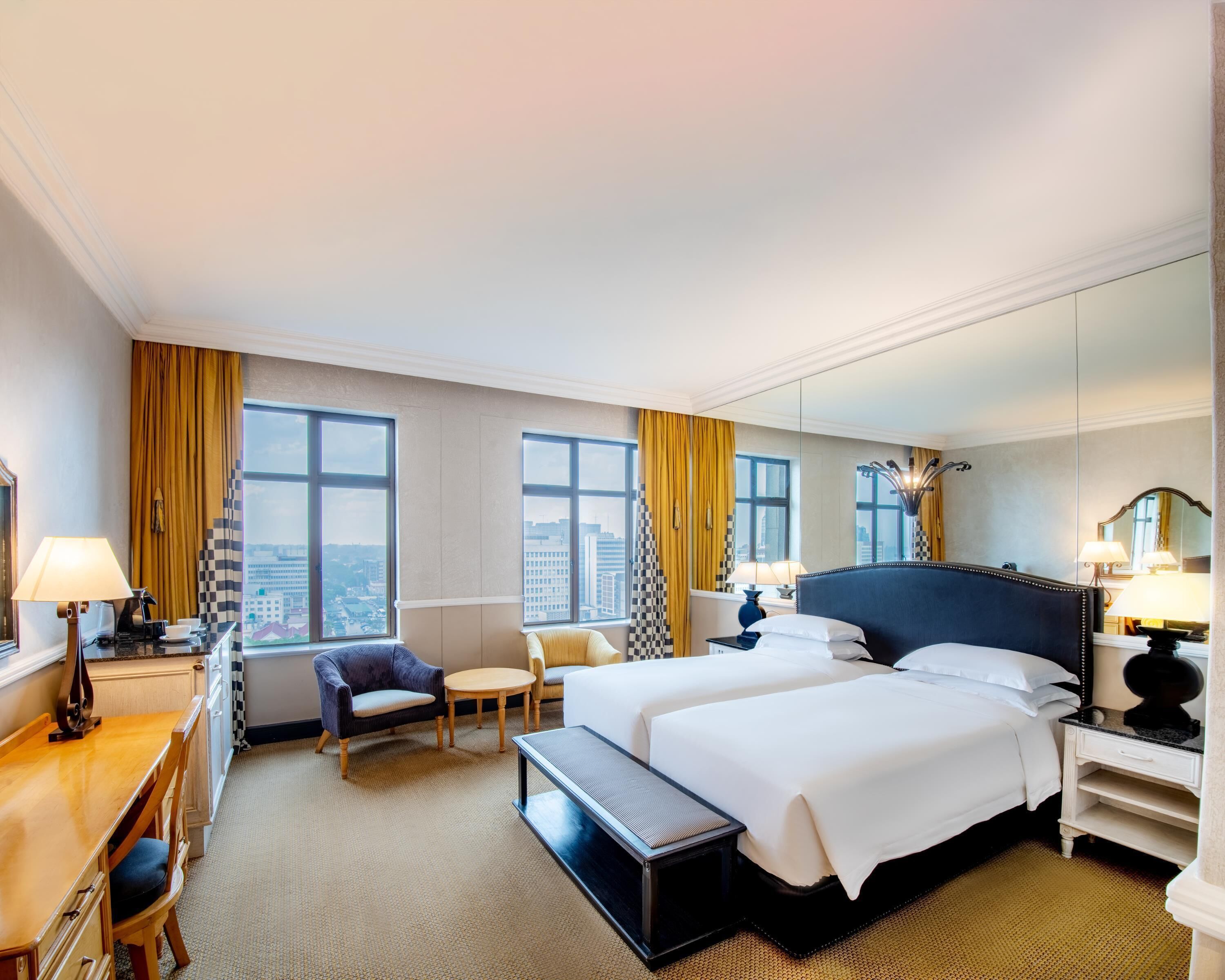 Allergitestet sengetøy, minibar, safe på rommet og skrivebord