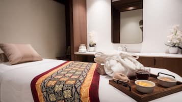 Sauna, klassista hierontaa, kasvohoitoja, refleksologiaa